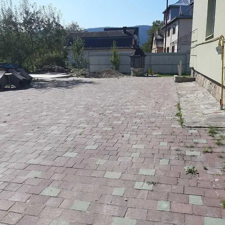 Villa французська Dilyatyn